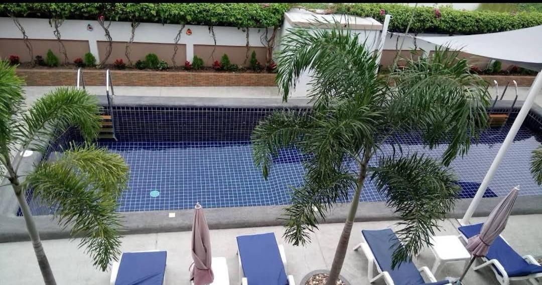 4 Palms Resort Bang Sare Exterior foto