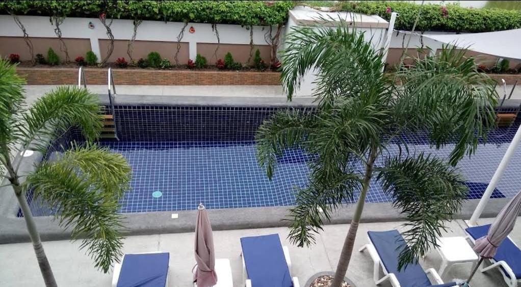 4 Palms Resort Bang Sare Exterior foto
